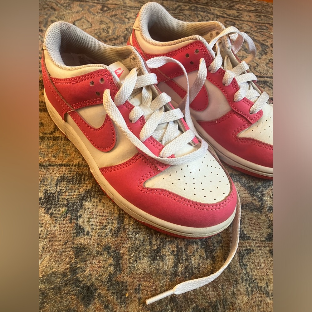 Girls Nike Sneakers Size 1